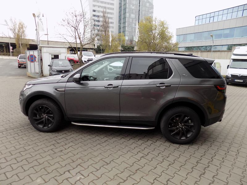 Land Rover Discovery Sport (2018) 2.0 TD4 - fotka 4 z 13