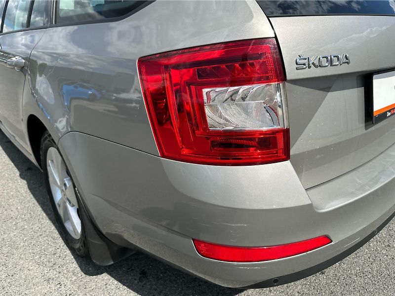 Škoda Octavia 1.4TSI G-TEC STYLE - fotka 21 z 22