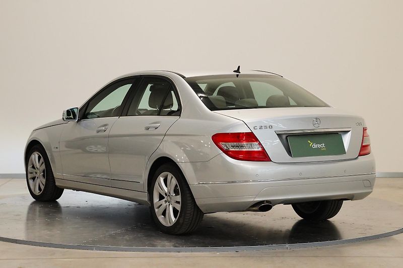 Mercedes-Benz Třídy C - fotka 4 z 6