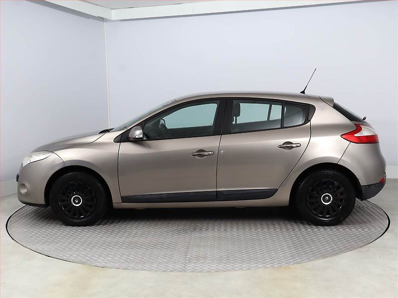 Renault Mégane (2009) 1.6 16V, Serv.kniha, po STK - fotka 3 z 12