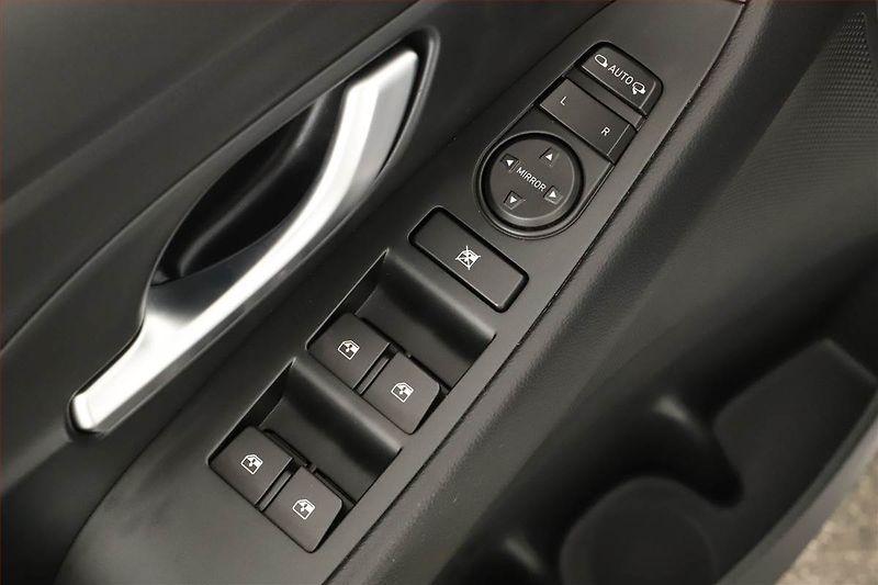 Hyundai i30 (2023) Comfort 1.0 T-GDI, Automat, ČR - fotka 14 z 14