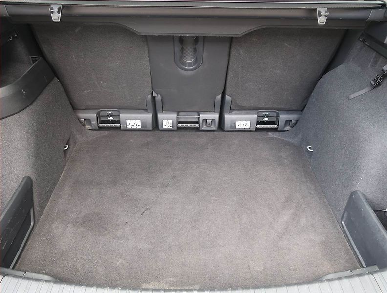 Škoda Karoq (2019) 1.6 TDI, Serv.kniha, Tempomat - fotka 12 z 14