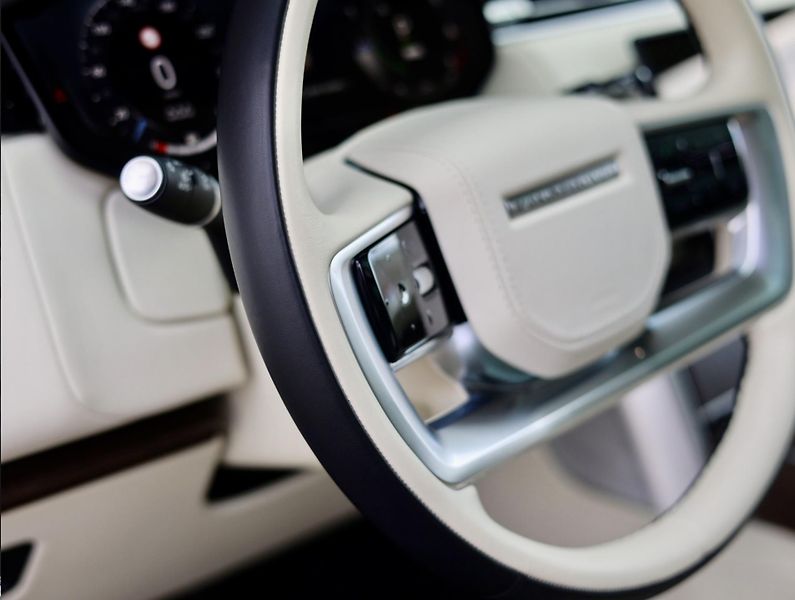 Land Rover Range Rover (2024) P460e Autobiography LWB - fotka 26 z 50