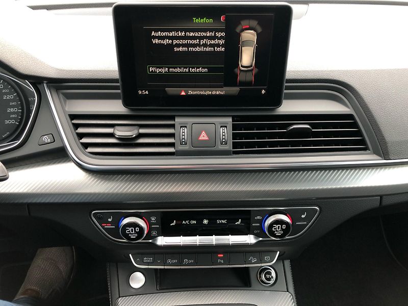 Audi Q5 DESIGN 2.0 TDI 140 KW Quattro - fotka 20 z 30