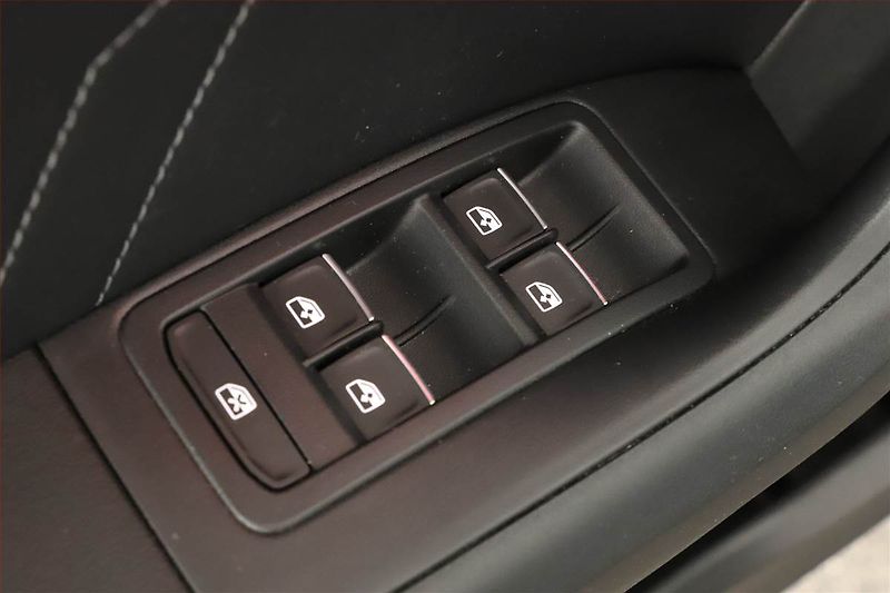 Seat Ateca (2022) 2.0 TSI 4Drive - fotka 9 z 21