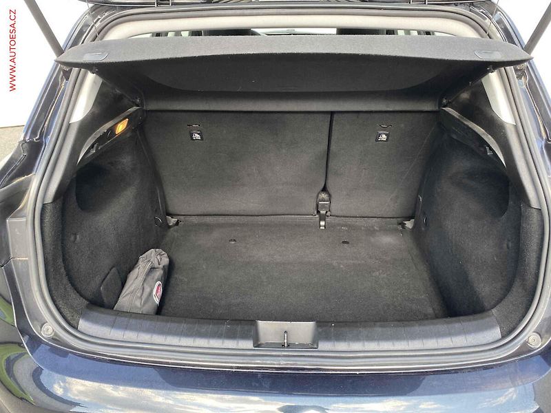 Fiat Tipo (2019) 1.4i, AC, navi, kamera - fotka 7 z 17
