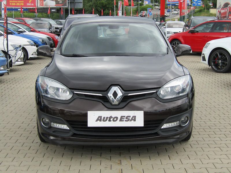 Renault Mégane (2014) 1.6i, 1.maj,ČR, autoAC, temp - fotka 2 z 18