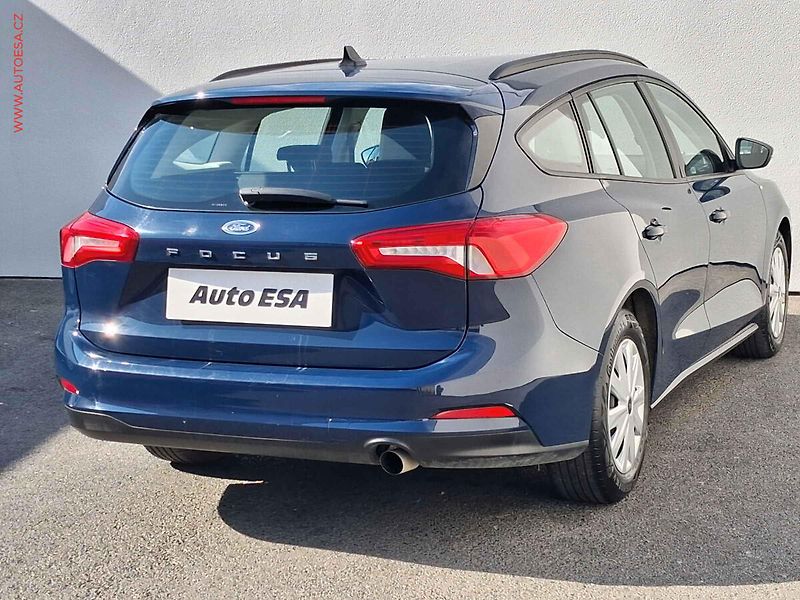 Ford Focus (2020) 1.5 EcoBlue, ČR, Trend - fotka 4 z 16