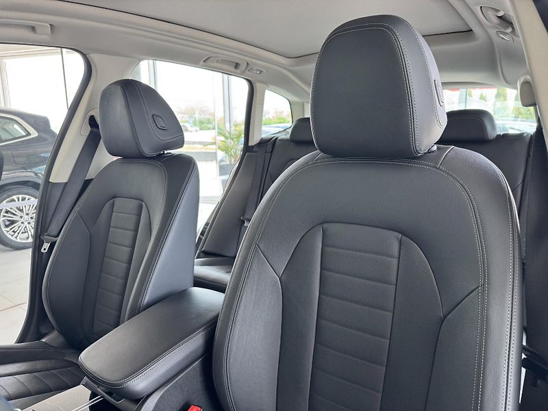BMW X3 30d xDrive*Head-Up*360Kam*Pano - fotka 13 z 40