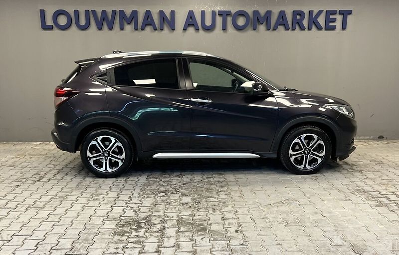 Honda HR-V 1.5 i-VTEC AT EXECUTIVE - fotka 17 z 17