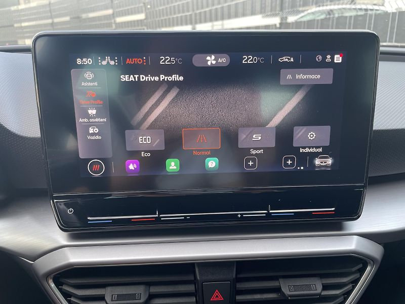 Seat Leon (2021) 1.5 TSI 110 kW DSG FR - fotka 33 z 47