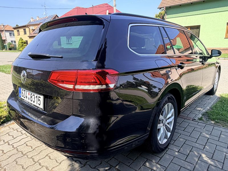 Volkswagen Passat 2.0TDI 110KW MANUAL PANORAMA - fotka 4 z 44