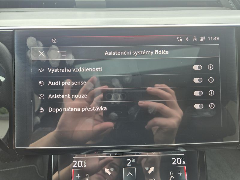 Audi e-tron ZAMLUVENO ! - fotka 26 z 44