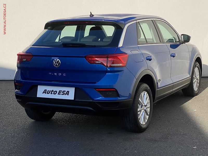 Volkswagen T-Roc (2018) 1.0 TSi, Trendline, navi - fotka 4 z 18