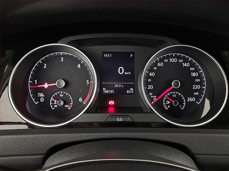 Volkswagen Golf (2017) Comfortline 1.6 TDI, Automat - fotka 11 z 19