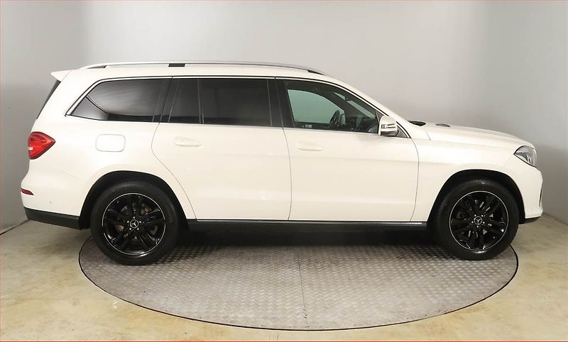 Mercedes-Benz GLS (2016) 350 d 4MATIC - fotka 6 z 30