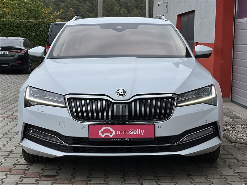 Škoda Superb 2,0 TDI 200HP L&K DSG 4X4 - fotka 40 z 40