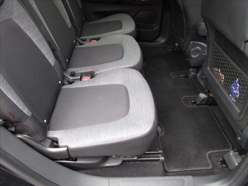 Citroën Grand C4 Picasso 2.0HDi aut. Klima, 7 míst - fotka 23 z 50
