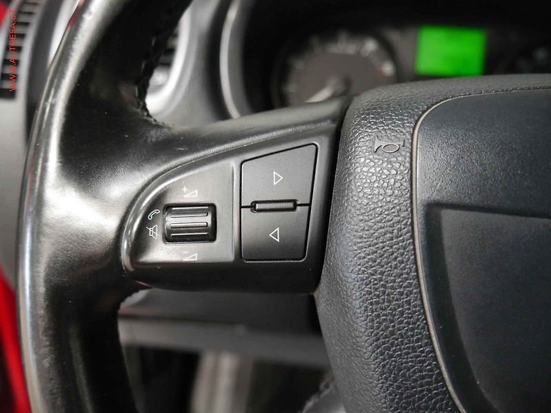 Škoda Fabia (2012) 1.2 TSI, AC. temp. - fotka 16 z 18