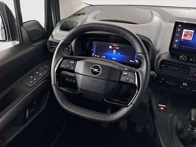 Opel Combo (2024) Maxi Elegance 1.5 CDTI, 7Míst - fotka 17 z 20