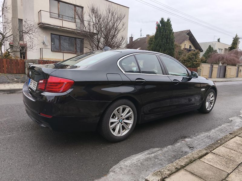 BMW Řada 5 (2013)  520 D -CZ SERVISKA - fotka 6 z 20
