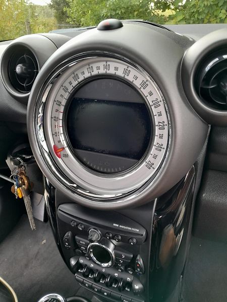 Mini Countryman 1.6 D 4X4 VYHŘ.SEDAD/PANORAMA - fotka 16 z 27