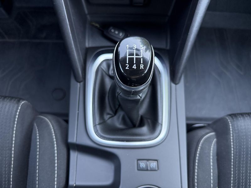 Renault Mégane 1,6i 1.Majite CZ Serviska - fotka 18 z 21