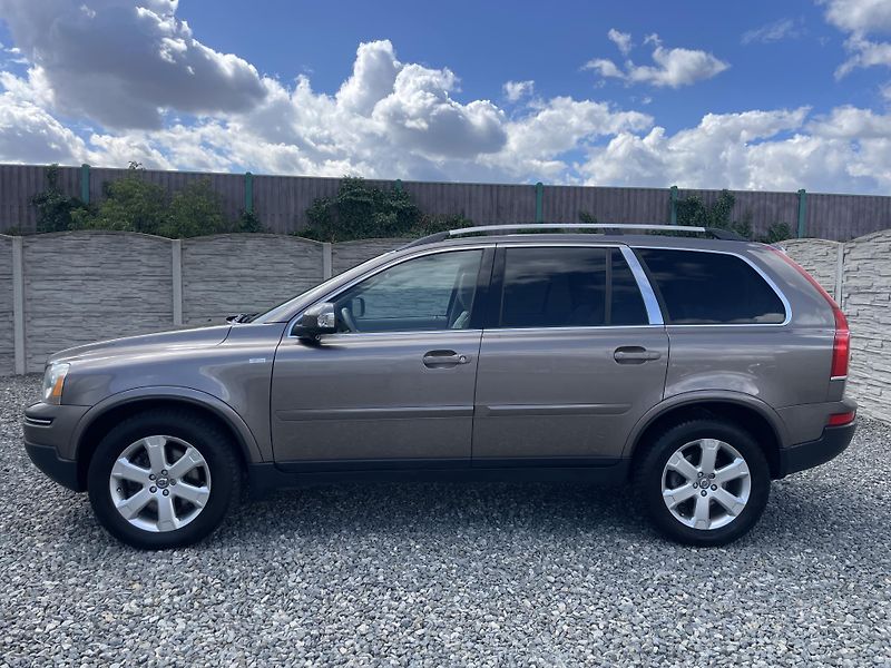 Volvo XC90 2.5TDi D5 200PS AWD R-DESIGN!! - fotka 5 z 180