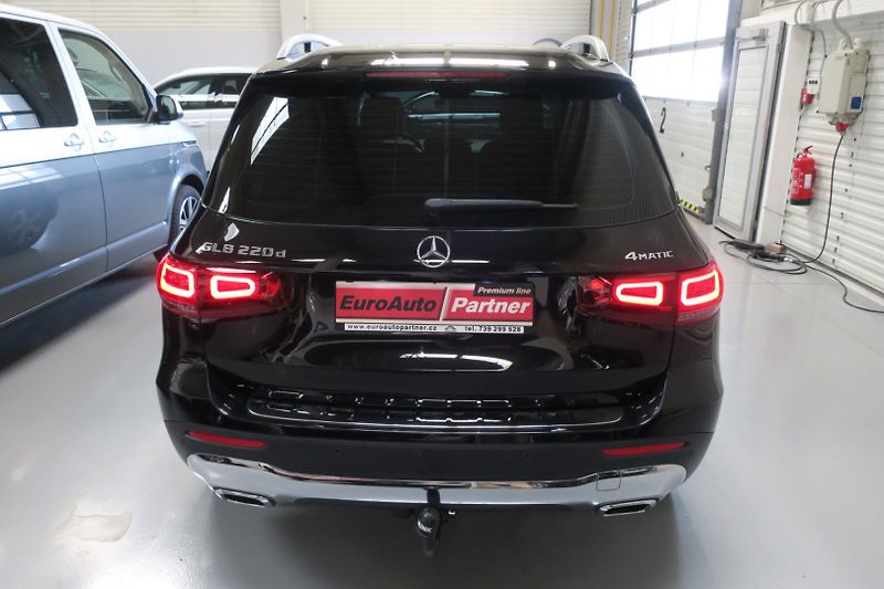 Mercedes-Benz GLB (2022) 220 D 4MATIC - fotka 3 z 48