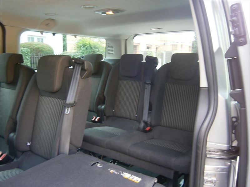 Ford Tourneo Custom 2,2 TDCI - fotka 12 z 26