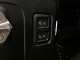Land Rover Defender D300 AWD X-DYNAMIC SE AUT CZ - náhled 43