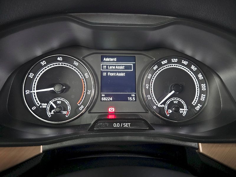 Škoda Scala (2023) 1.0TSi 81kW STYLE PLUS - fotka 11 z 32