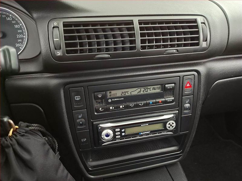 Volkswagen Passat (2001) 1.9 TDI, nová STK - fotka 12 z 13