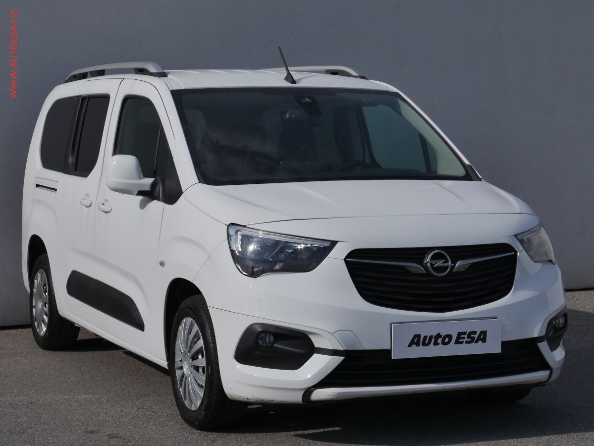 Opel Combo 1.5CDTi MAXi XL 7míst, 2.maj