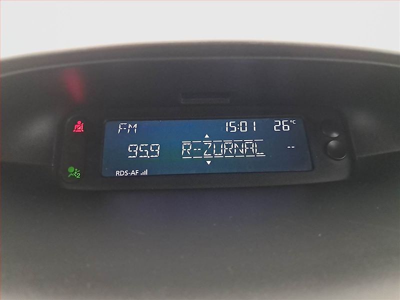 Renault Mégane (2009) 1.6 16V, nová STK - fotka 12 z 16