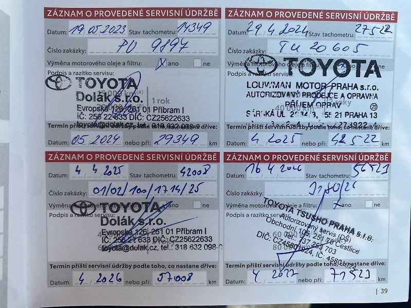 Toyota Corolla 1.8HEV, ČR, GR Sport, záruka - fotka 16 z 17