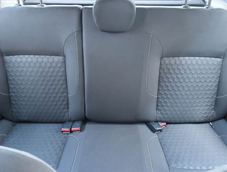 Dacia Sandero (2013) 0.9 TCe, ČR,1.maj, Navi - fotka 10 z 14