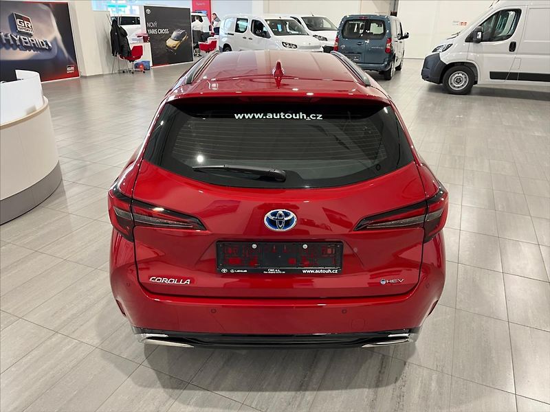 Toyota Corolla (2025) 1,8 hybrid 140 koní  Comfort + - fotka 6 z 16