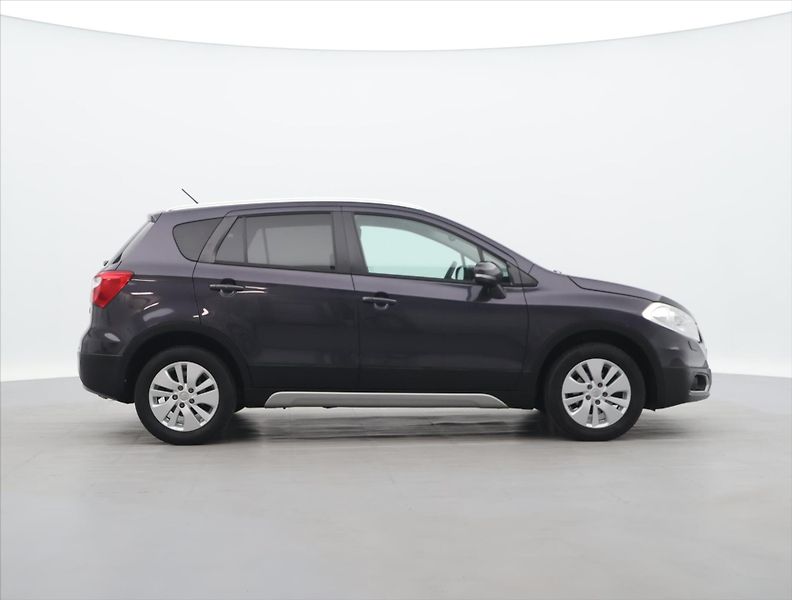Suzuki SX4 1.6 VVT 88KW 4X4 CZ - fotka 7 z 33