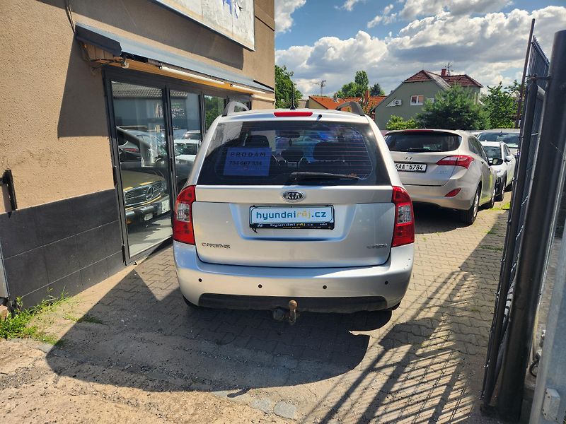Kia Carens 2.0-7míst-NÍZKÁ SPOTŘEBA 6,5l - fotka 7 z 12
