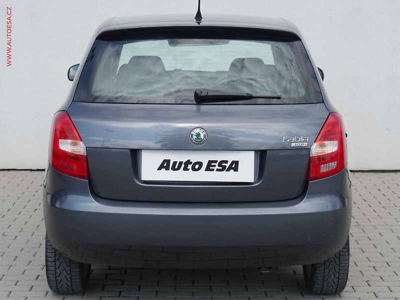 Škoda Fabia (2009) 1.2HTP, ČR, servis.kniha - fotka 5 z 14