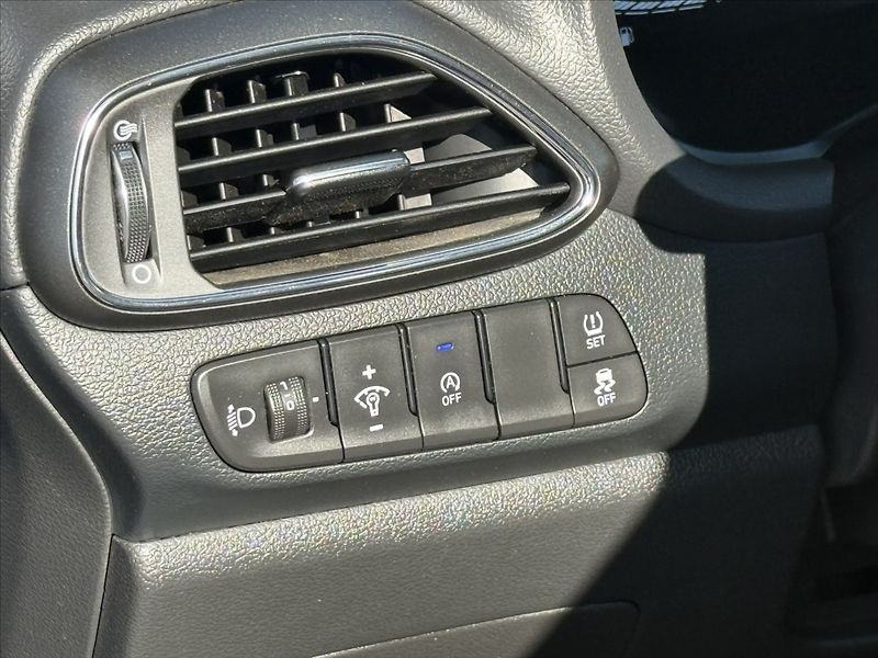 Hyundai i30 1,5 T-GDI 103kW DCT Family - fotka 10 z 24
