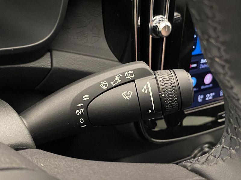 Volvo XC40 PURE ELECTRIC RECHARGE PLUS CZ - fotka 23 z 52