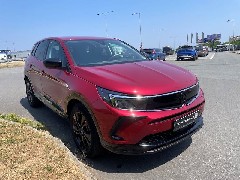 Opel Grandland GS 1,2 Turbo AT8, ČR - fotka 7 z 38
