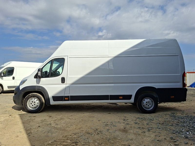 Citroën Jumper FG 4350 L4H3 2,2 BHDI 165k M6 - fotka 4 z 19
