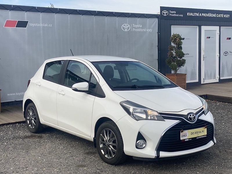 Toyota Yaris 1.33i, ČR, Trend, manual - fotka 1 z 15