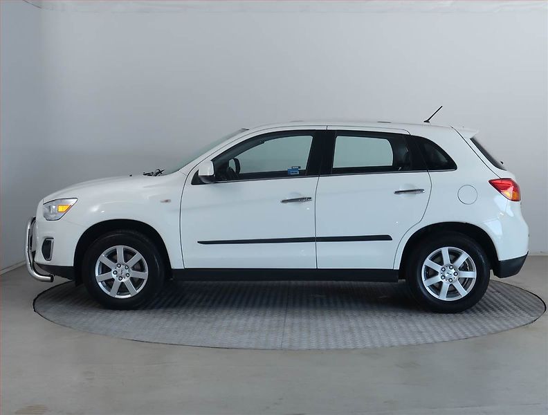 Mitsubishi ASX (2014) Invite 1.6 MIVEC, Serv.kniha - fotka 3 z 17