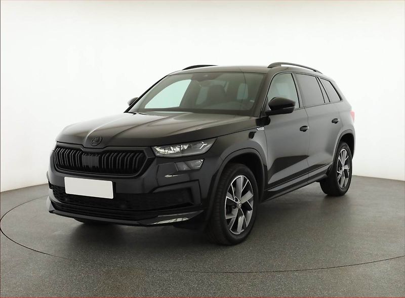 Škoda Kodiaq (2022) Sportline 1.5 TSI, digi klima - fotka 2 z 27
