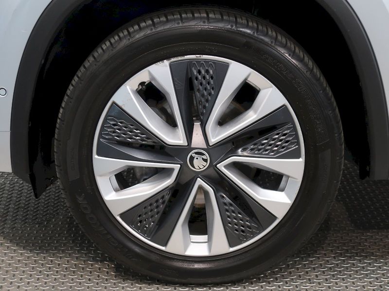 Škoda Kodiaq (2022) LAURIN&KLEMENT 2.0TDI 110KW 4x - fotka 12 z 43