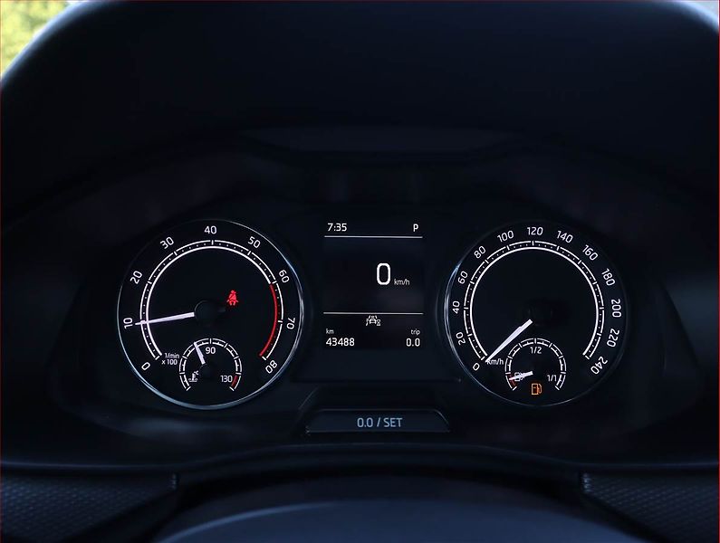 Škoda Kamiq (2020) 1.0 TSI, Automat, Tempomat - fotka 11 z 23